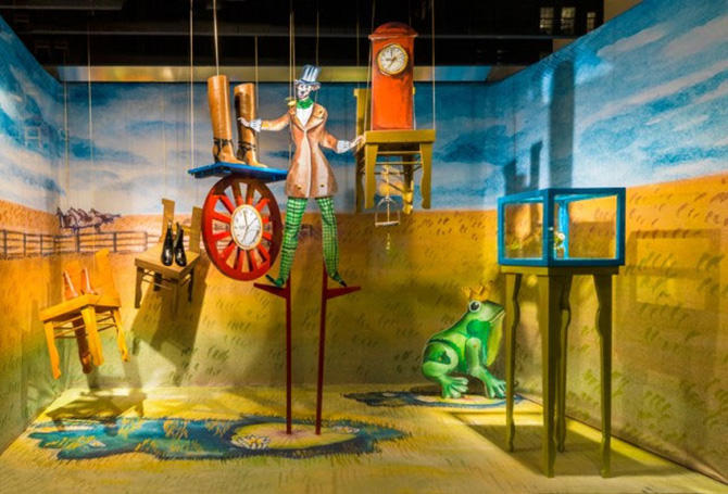 游走在愛馬仕櫥窗里的“時(shí)間