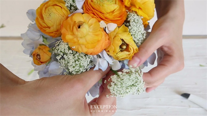 【幾分鐘.軟裝課堂】她用3分鐘搞定一個浪漫花球，就憑這些？-別墅設(shè)計,軟裝設(shè)計,室內(nèi)設(shè)計,豪宅設(shè)計,深圳例外軟裝設(shè)計公司