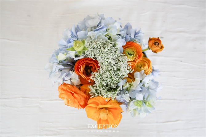 【幾分鐘.軟裝課堂】她用3分鐘搞定一個浪漫花球，就憑這些？-別墅設(shè)計,軟裝設(shè)計,室內(nèi)設(shè)計,豪宅設(shè)計,深圳例外軟裝設(shè)計公司