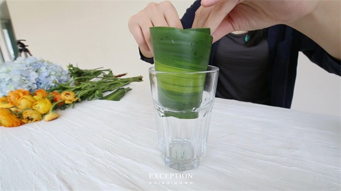 【幾分鐘.軟裝課堂】她用3分鐘搞定一個浪漫花球，就憑這些？-別墅設(shè)計,軟裝設(shè)計,室內(nèi)設(shè)計,豪宅設(shè)計,深圳例外軟裝設(shè)計公司